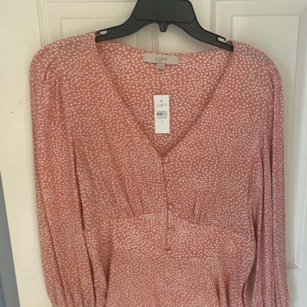 Ann Taylor Loft Rose Peplum Blouse Size 8 with Side Zipper